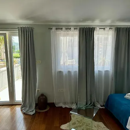 Deluxe Suites Mandic Omiš Exterior foto